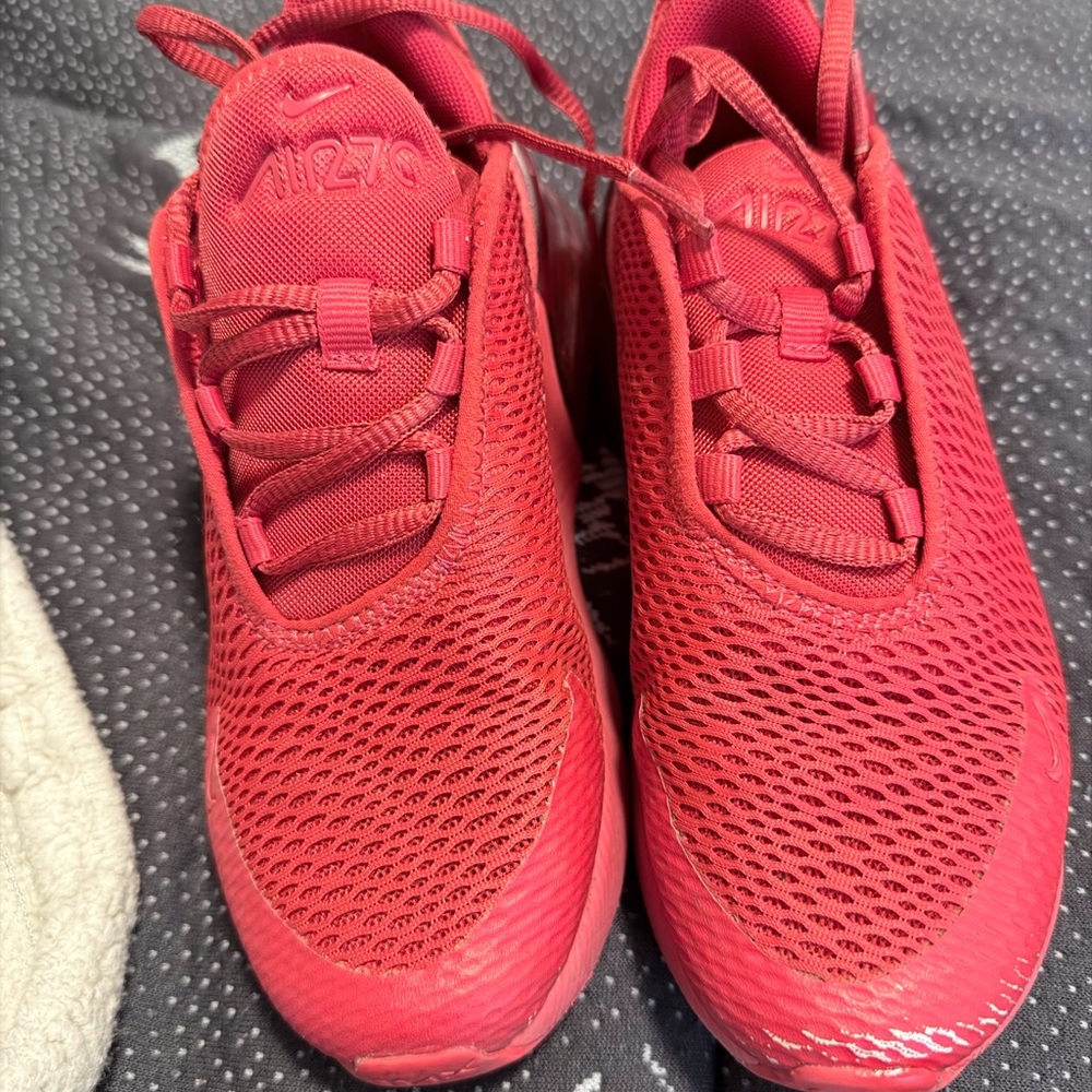 Nike Air Max 270 Bright Red Sneakers